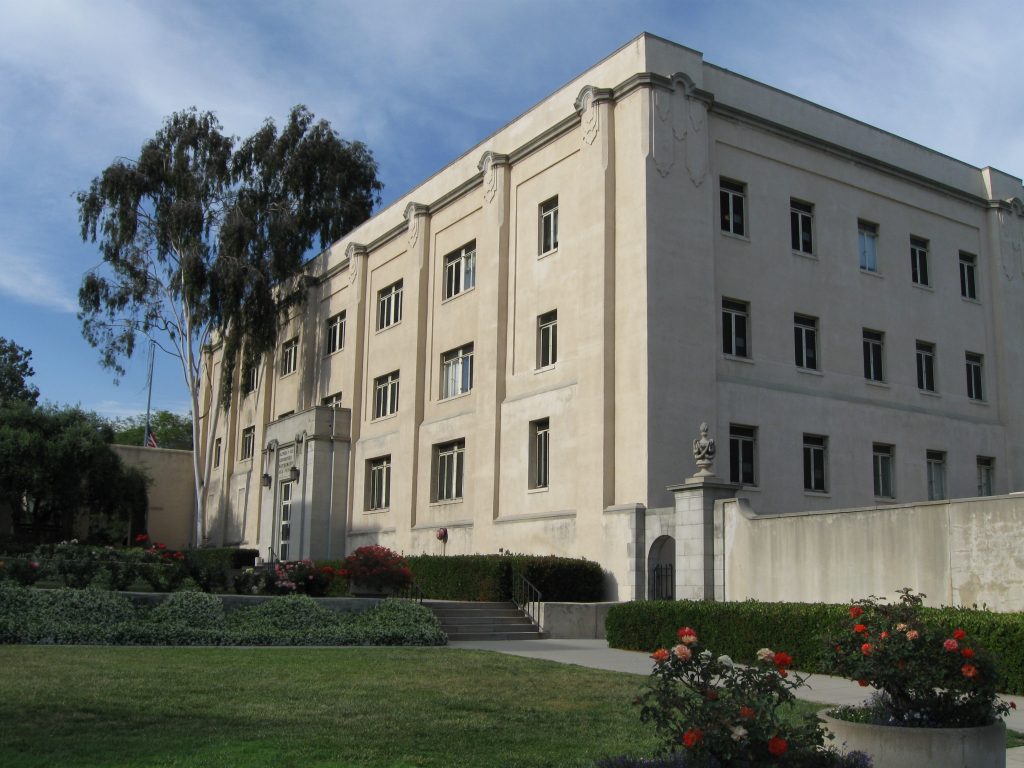 Sloan Laboratory, built on the site of the old High Voltage Research Laboratory, where many Caltech physicists did their research. Photo courtesy of Antony-22 via Wikimedia Commons.